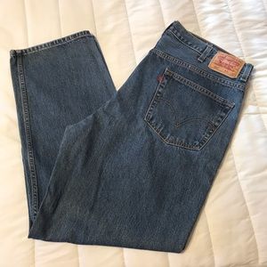 Men’s Levis. 550. 42x32. Like new.